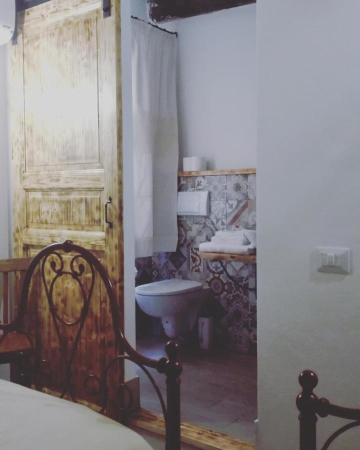 B&B Casa Doria Кастелсардо Екстериор снимка